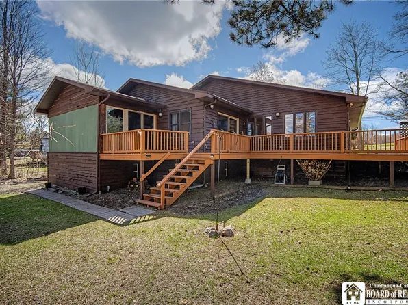 4524 W Lake Rd, Mayville, NY 14757