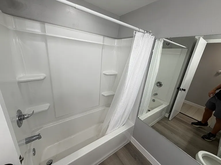 1730 Bristol Dr #4 — Photo 9