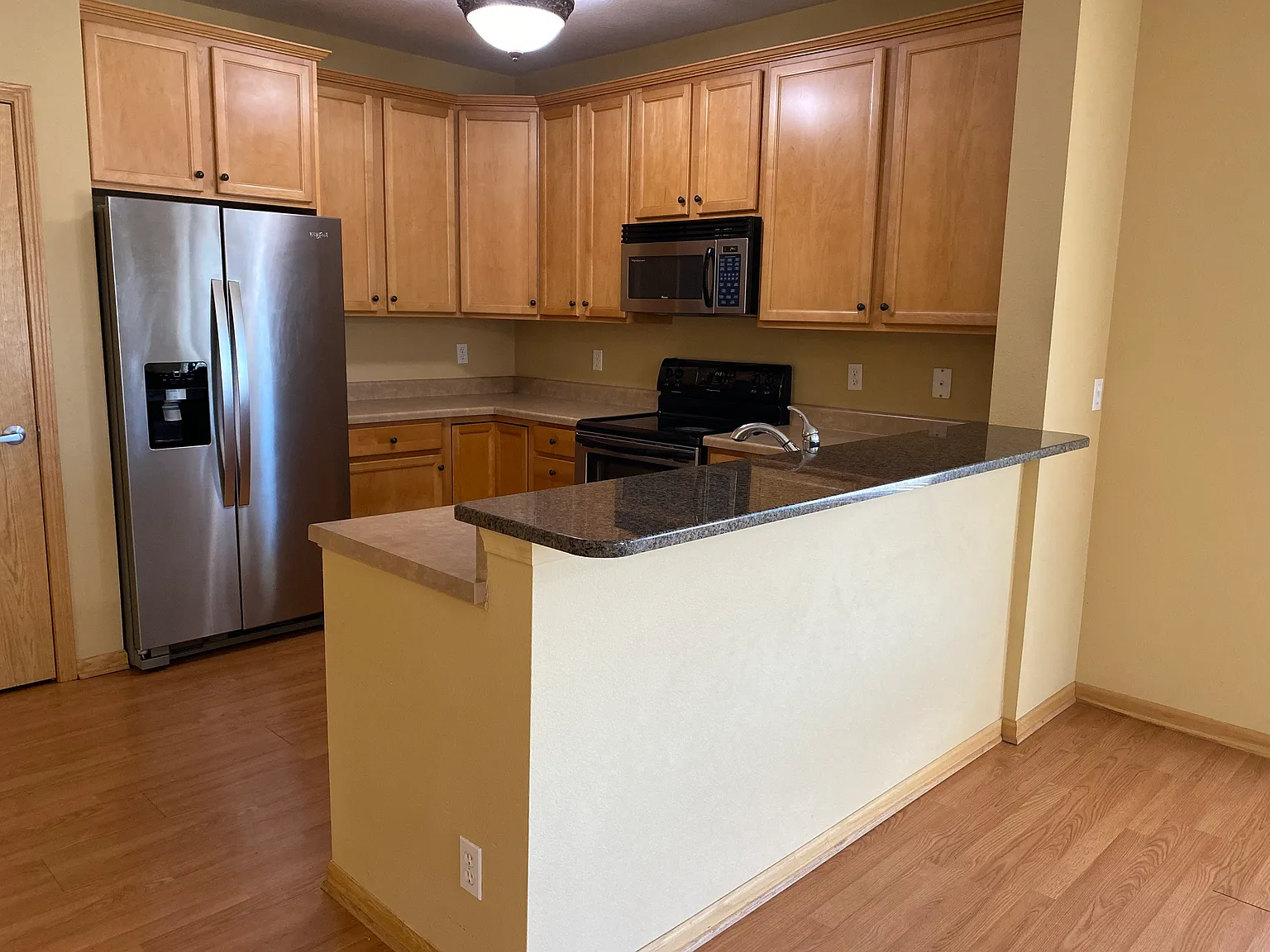 2 bed, 1111 sqft, $1,240 — Photo 2