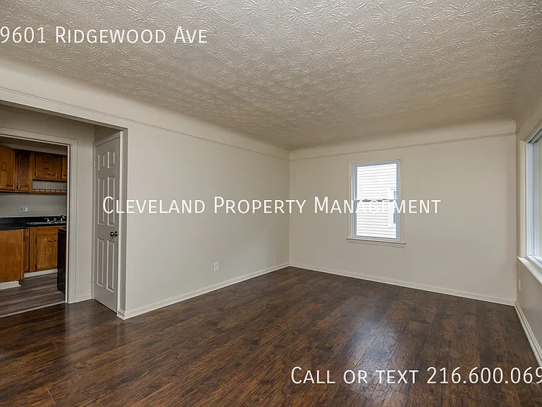 19601 Ridgewood Ave — Photo 21