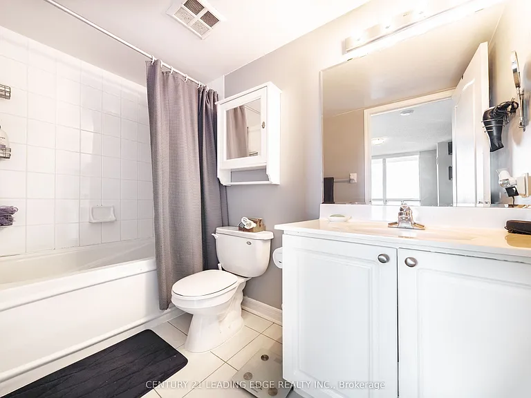17 Barberry Pl #808 — Photo 34