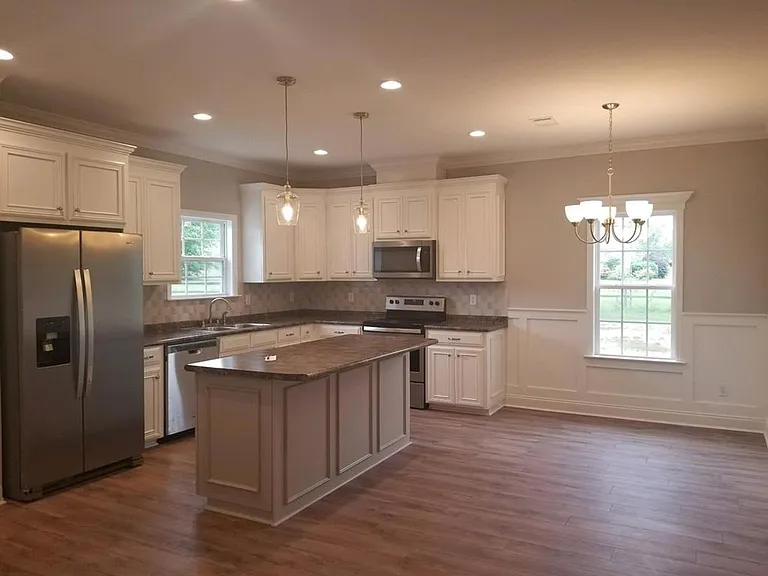 1045 Studstill Rd — Photo 4
