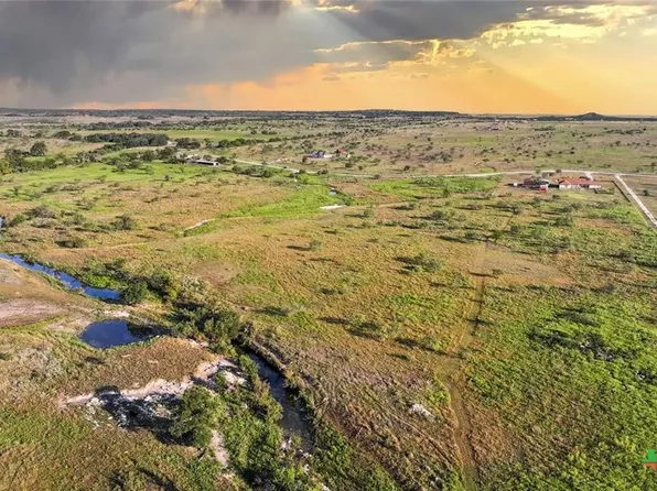 9 County Road 2323, Lampasas, TX 76550
