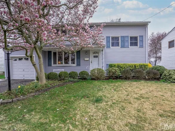 165 Roosevelt Ave, Colonia, NJ 07067