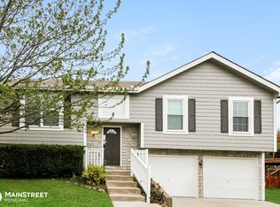 13715 Hunter Dr, Platte City, MO 64079
