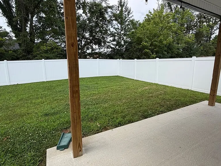 217 Wesson Dr — Photo 9