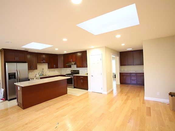 3rd image of 21751 Olive Ave
