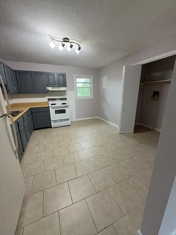 515 Breckinridge St #6 — Photo 3
