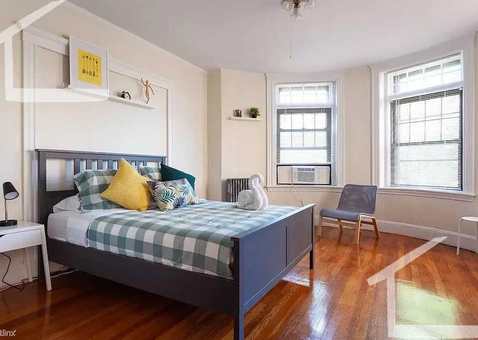 1249 Beacon St #2