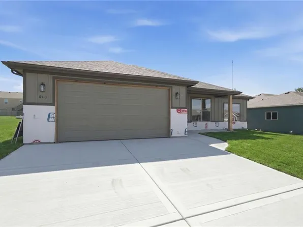 810 Timberline Dr, Cameron, MO 64429