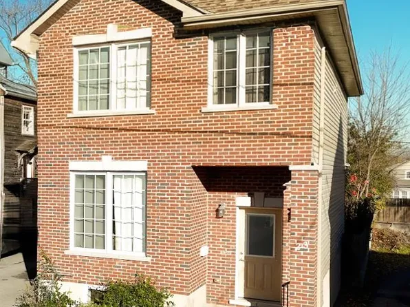 23 Charles St, Kingston, ON K7K 1V3