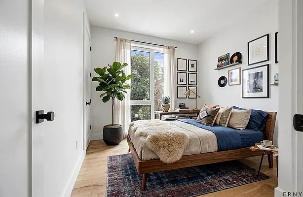 Bedroom, photo 3