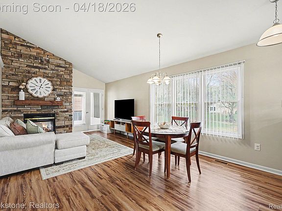 4th image of 49671 Fuller Rd