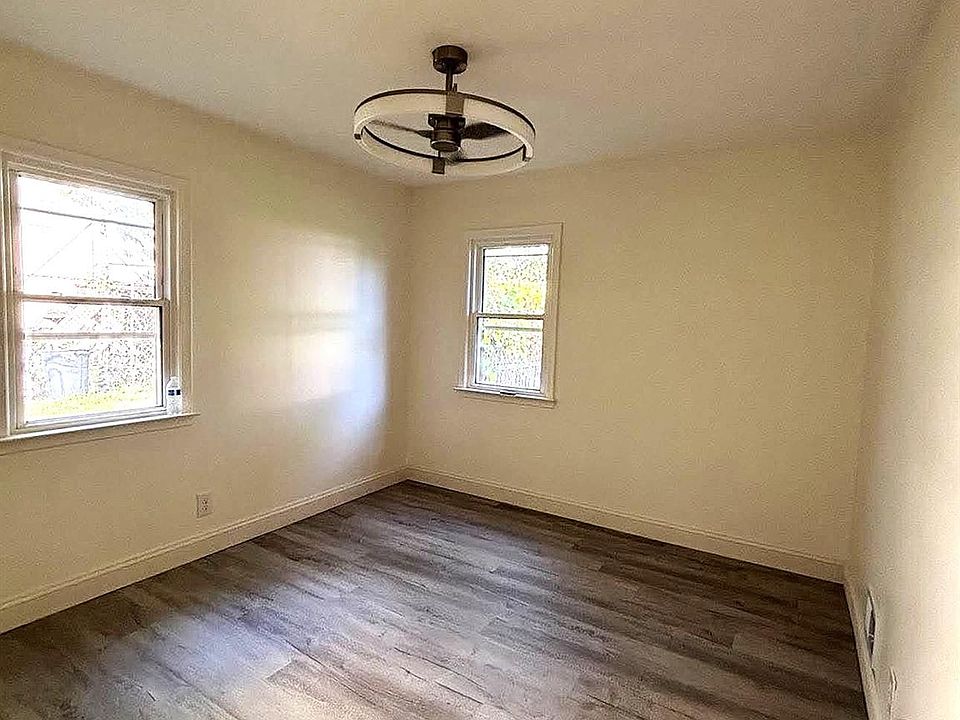 8021 Hupp Ave, photo 25