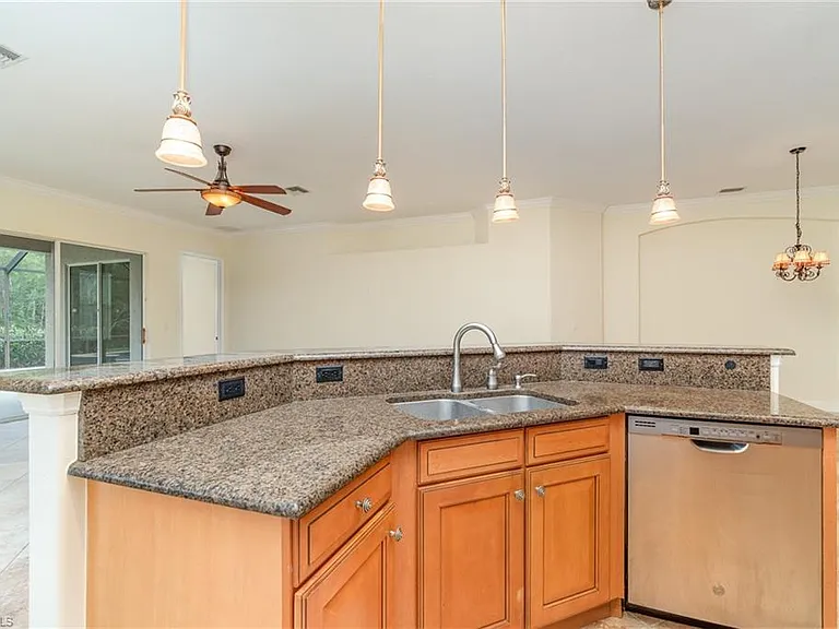 13585 Troia Dr — Photo 8
