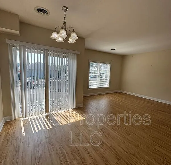 591 Boght Rd #4 — Photo 4