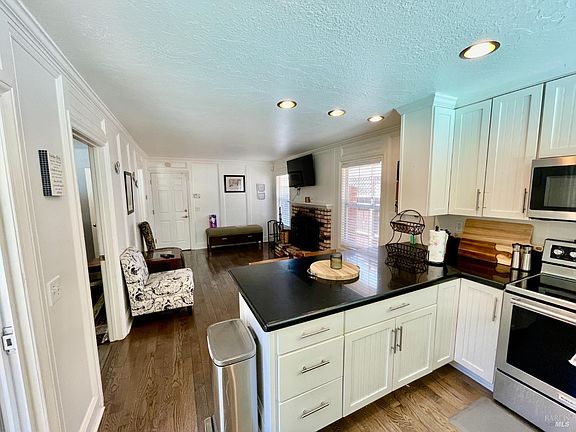 5th image of 6194 San Gabriel Place