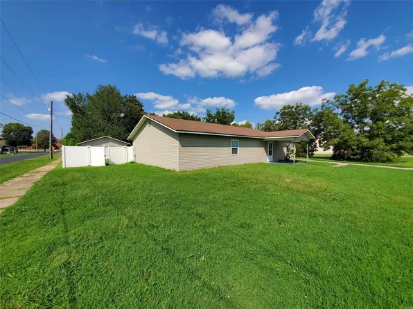 203 Huls St, Matthews, MO 63867