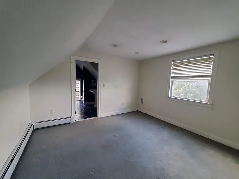 537 Islington St #2 — Photo 14