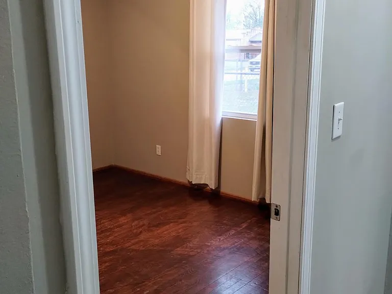 703 W Main St — Photo 28