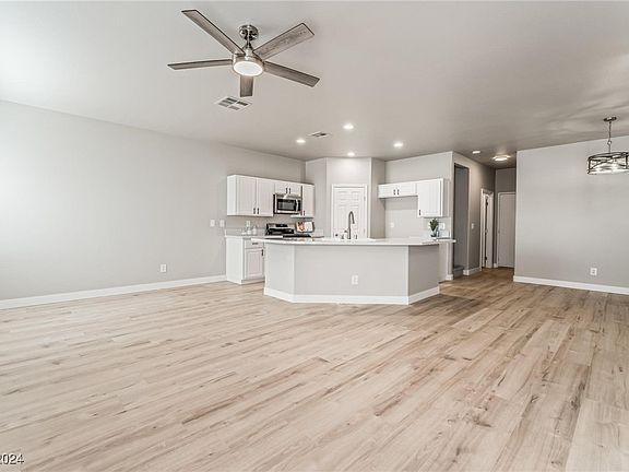4th image of 6668 Lavender Lilly Ln Suite 3