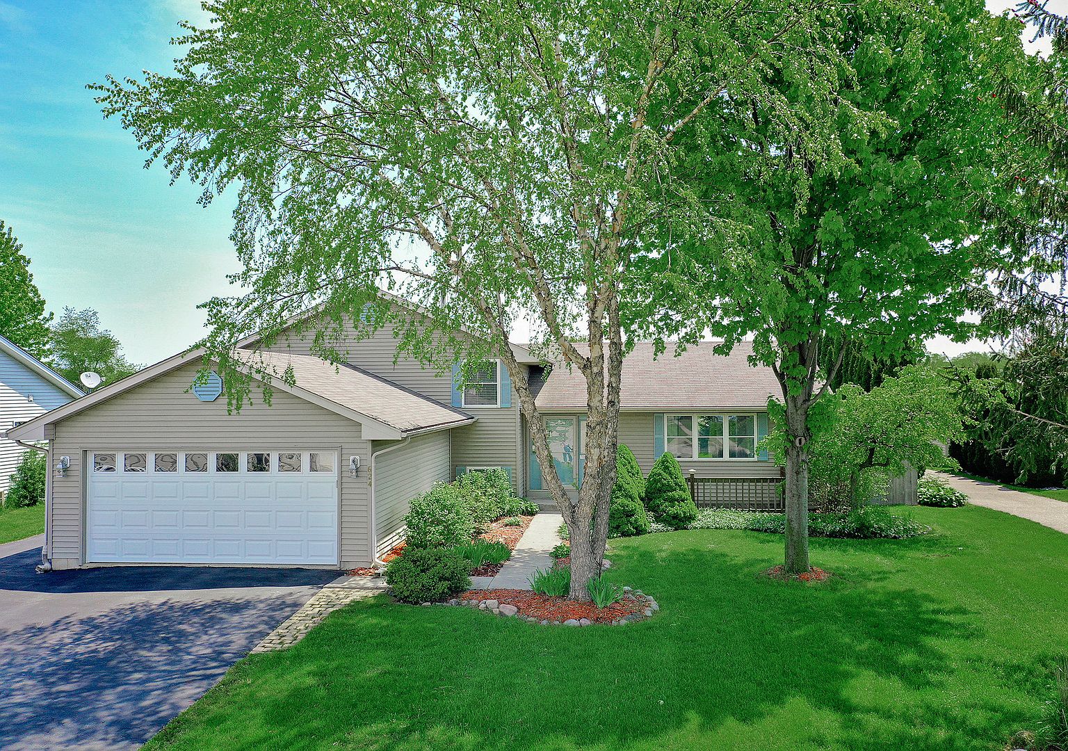 624 Whitmore Trl, Mchenry, IL 60050 Zillow