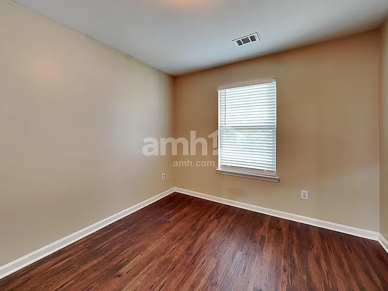 7772 Parkside Dr — Photo 16