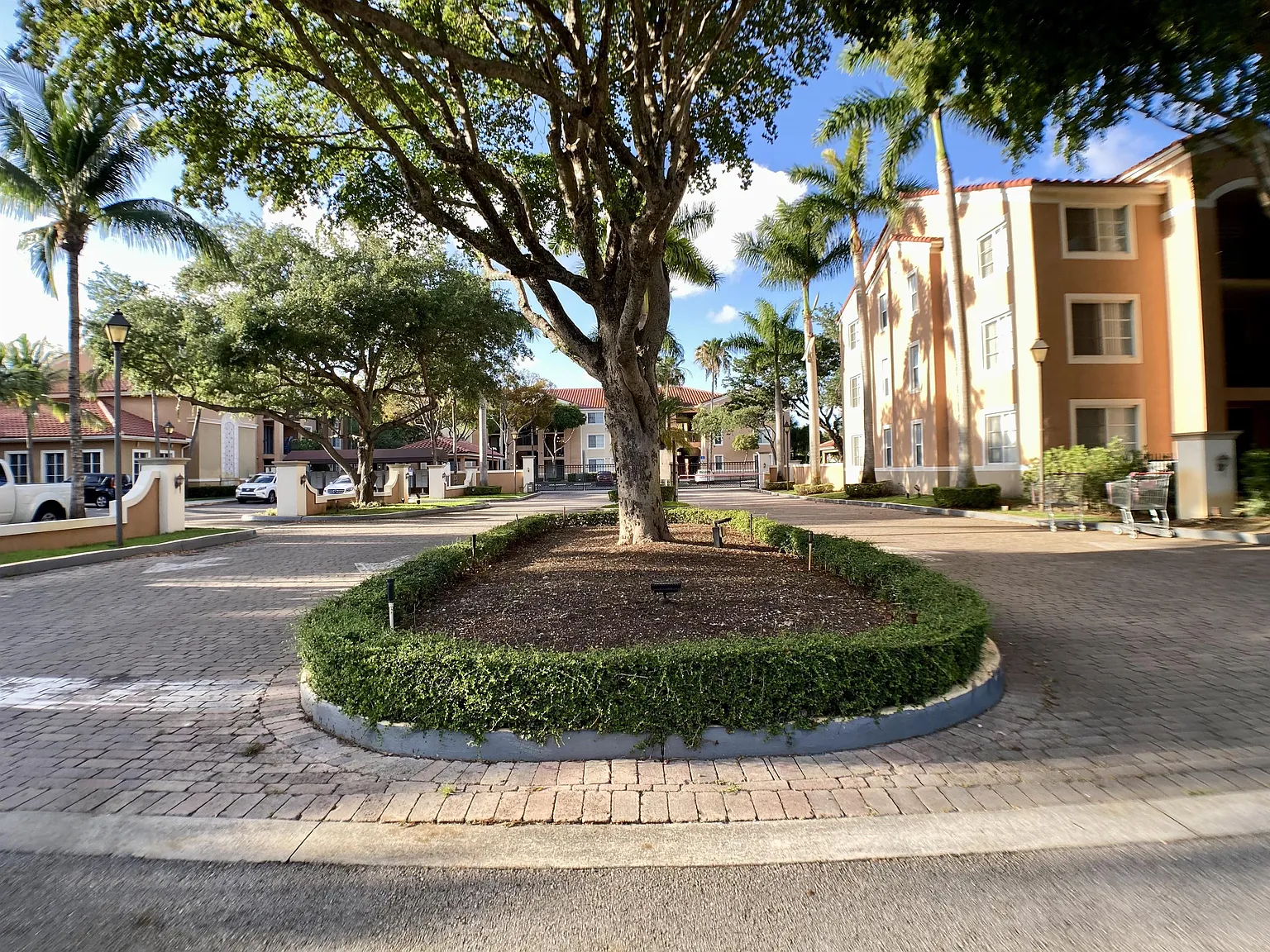 OC Gables Court Property LLC - 5-210 — Photo 3