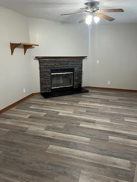 4 bed, $2,900 — Photo 3