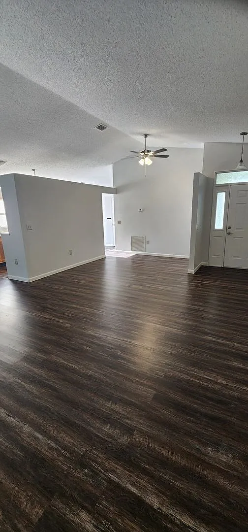 Single Family Home — Photo 3