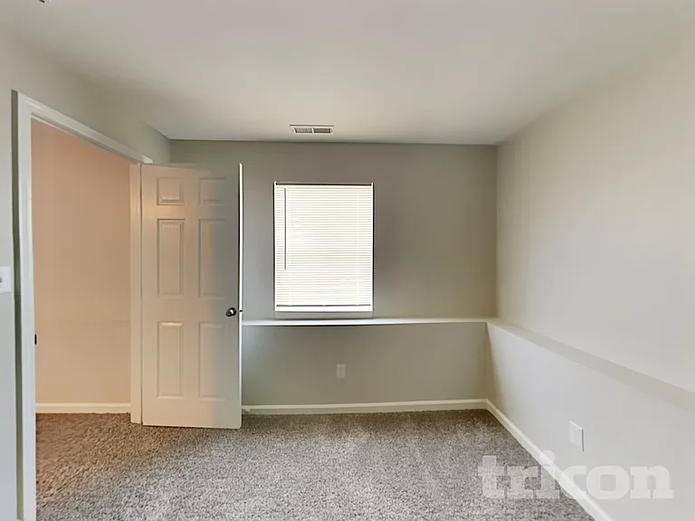 4040 Dogwood Ln — Photo 12