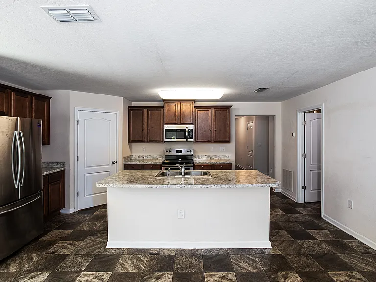 1951 April Oaks Dr — Photo 4