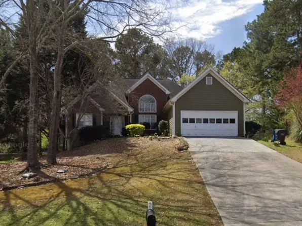 1480 Smoke Hill Dr, Hoschton, GA 30548