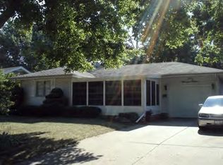 1912 Edison St, Danville, IL 61832