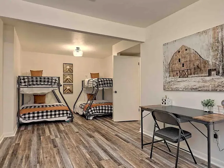 63 Mint Ln — Photo 30