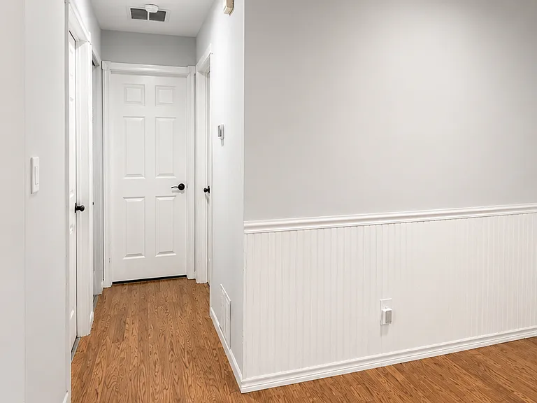 440 Atlanta Ct — Photo 13