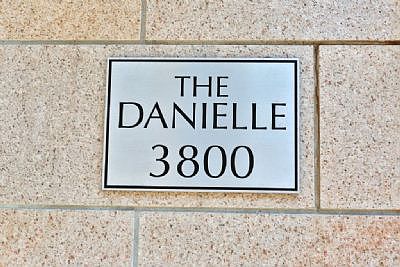 2nd image of 3800 Blackstone Ave APT 5N