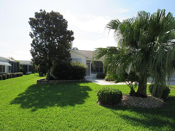 4th image of 779 Evelyn Dr