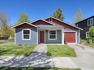 3104 NE Wells Acres Rd, Bend, OR 97701