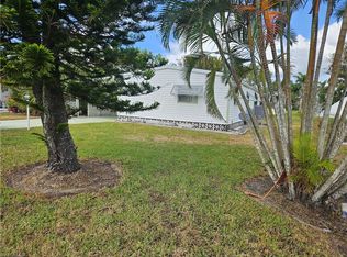 859 Manatee Rd, Naples, FL 34114