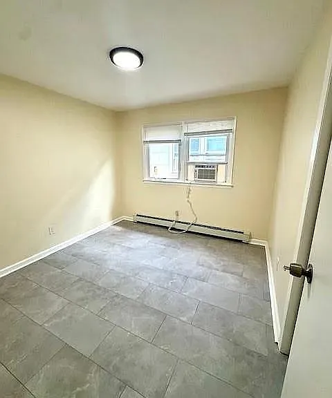 411 Manila Ave #3 — Photo 13