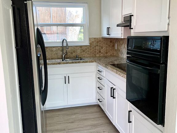 4th image of 315 Chapman Ave #A