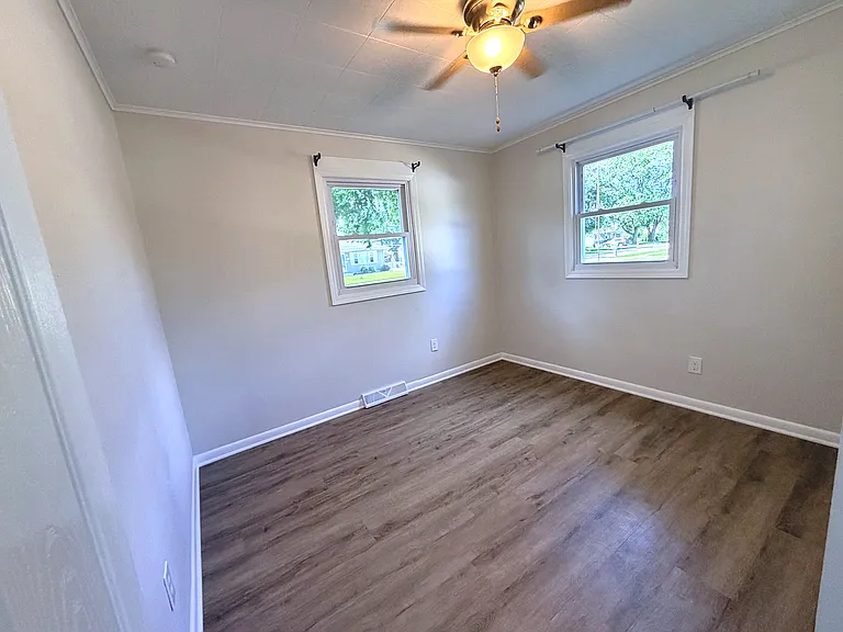 408 Church St — Photo 10