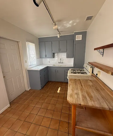 4162 E Brown Way — Photo 6