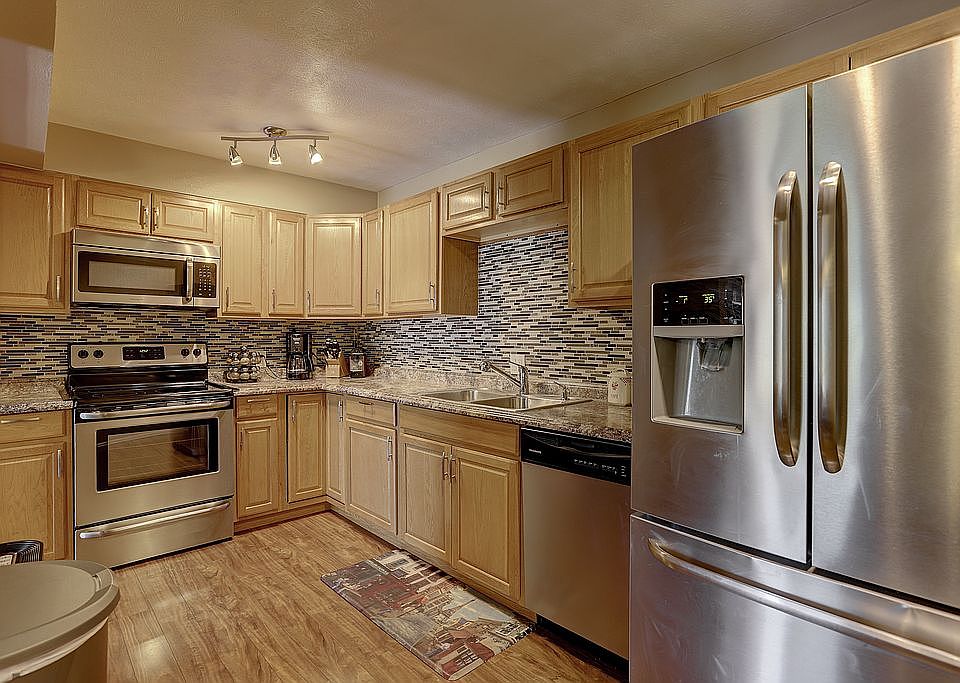 Updated kitchen!