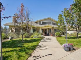 Deer Crest Apartments