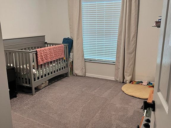 Space that grows with you.
Ideal for a nursery, guest room, home office, or whatever your next chapter needs.