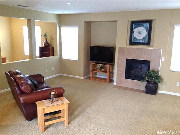 2nd image of 2123 Sterling Dr