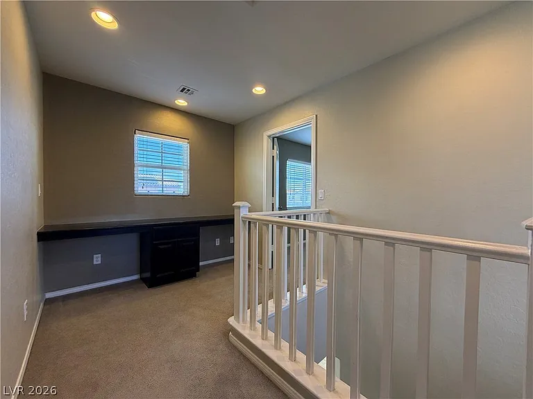 8323 Rygate Ave — Photo 10