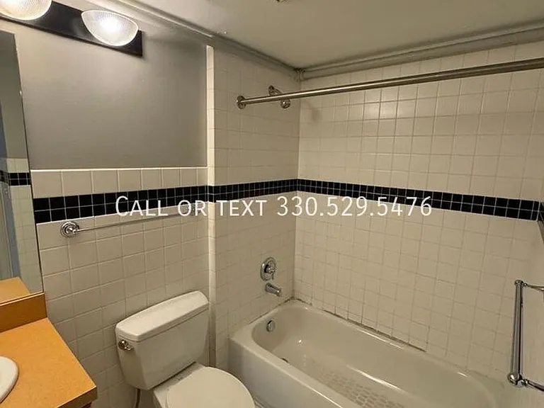 2404 Prospect Ave — Photo 41